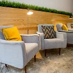 The 8 - Downtown 4*