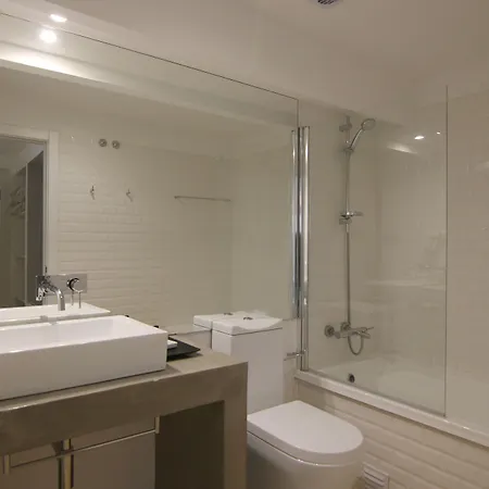 The 8 - Downtown Pensjonat 4*