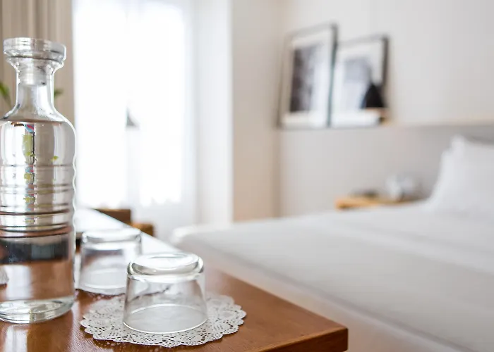 8号市区套房酒店 4*