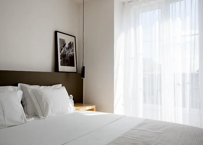 招待所 8号市区套房酒店 4*