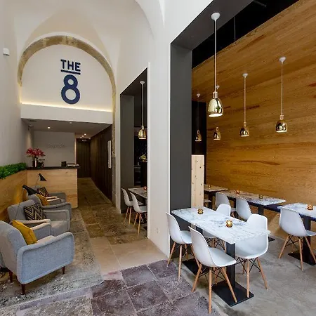 The 8 - Downtown Гостьовий будинок Лісабон